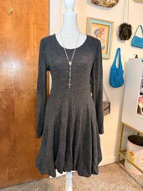 Y2K Terranova Charcoal Gray Bubble Hem Long Sleeve Dress Made in Italy